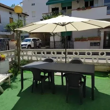 Holiday home Vacanze In Con Giardino